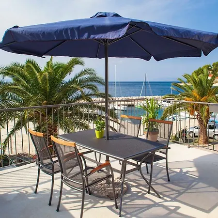 Visnja * Podgora (Split-Dalmatia)